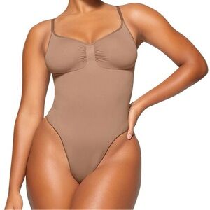 Skims xxs/xs nude body suit